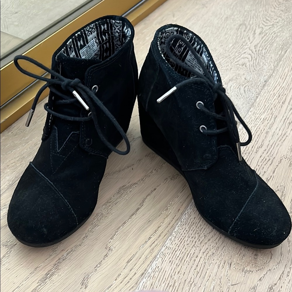 Toms Black Heeled Boots with Lace-Up Design